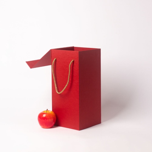 Коробка с откидной крышкой 15х33х15, красный, дизайнерская бумага