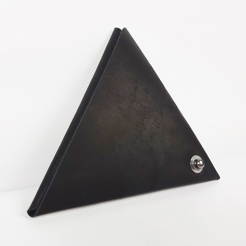 Конверт треугольный кожанный черный 12х13
