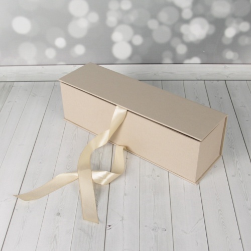 Коробка с откидной крышкой 9х33х9, бежевый, дизайнерская бумага, лента