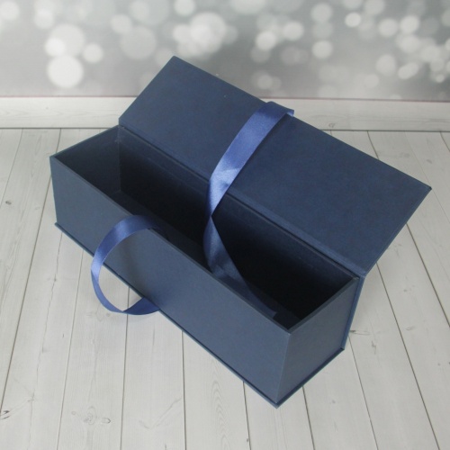 Коробка с откидной крышкой 9х33х9, тёмно-синий, дизайнерская бумага, лента атласная