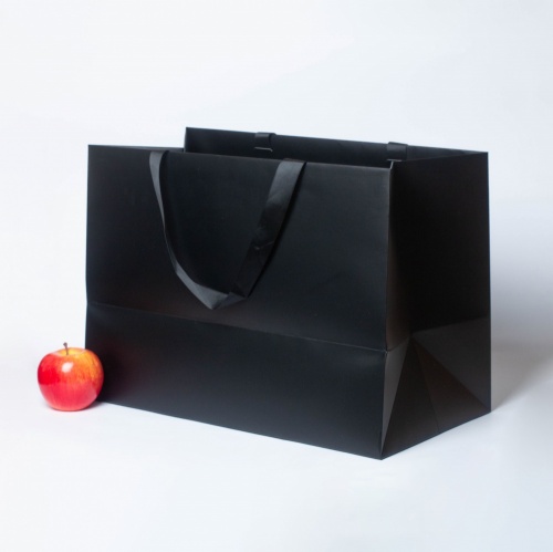 Пакеты бумажные 45х32х24см, цвет - черный, материал - картон, ламинация - матовая, ручки - лента репсовая, фото 3