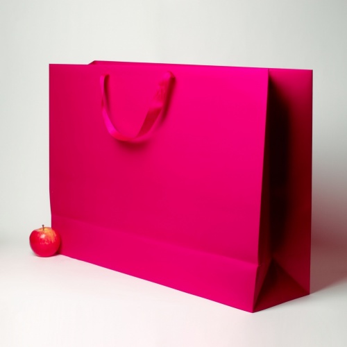 Пакеты бумажные 70х50х20см, цвет - пурпурный, материал - мелованная бумага, ламинация - матовая, ручки - лента репсовая, фото 3