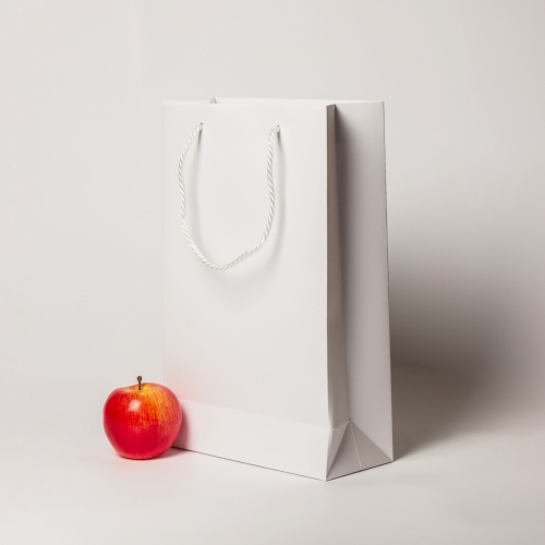 Пакеты бумажные 23х36х10см, цвет - белый, материал - мелованная бумага, ламинация - матовая, ручки - лента репсовая, фото 3