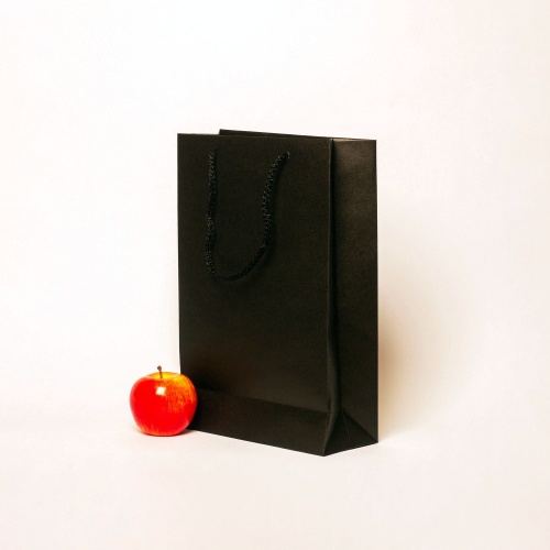 Пакеты бумажные 23х36х10см, цвет - черный, материал - плотный крафт, ламинация - без ламинации, ручки - шнур, фото 3