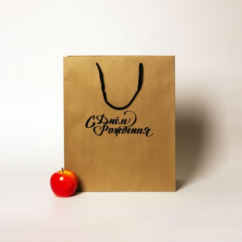 Пакеты бумажные 33х40х16см, цвет - коричневый, материал - плотный крафт, ламинация - без ламинации, ручки - шнур, фото 1 (вид спереди)