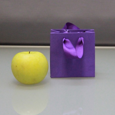 Пакет 10x10x6, фиолетовый, дизайнерский картон